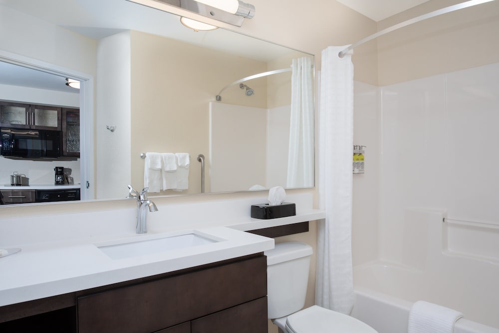 Candlewood Suites Cheyenne by IHG - photo 16