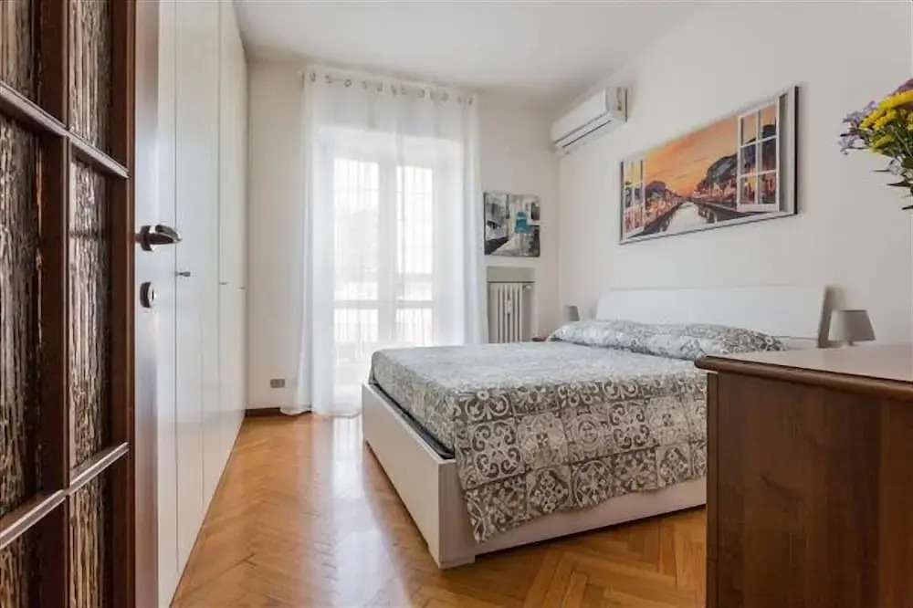 Cenisio Subway Flat - carbon neutral hotel in Milan