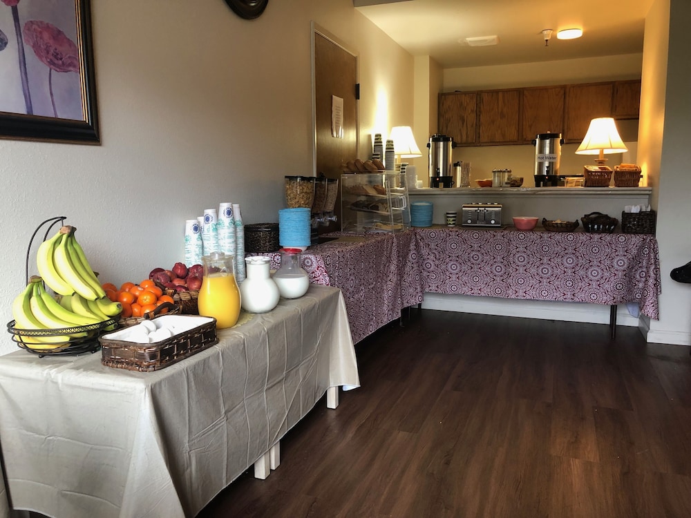 Monarch Resort - photo 23