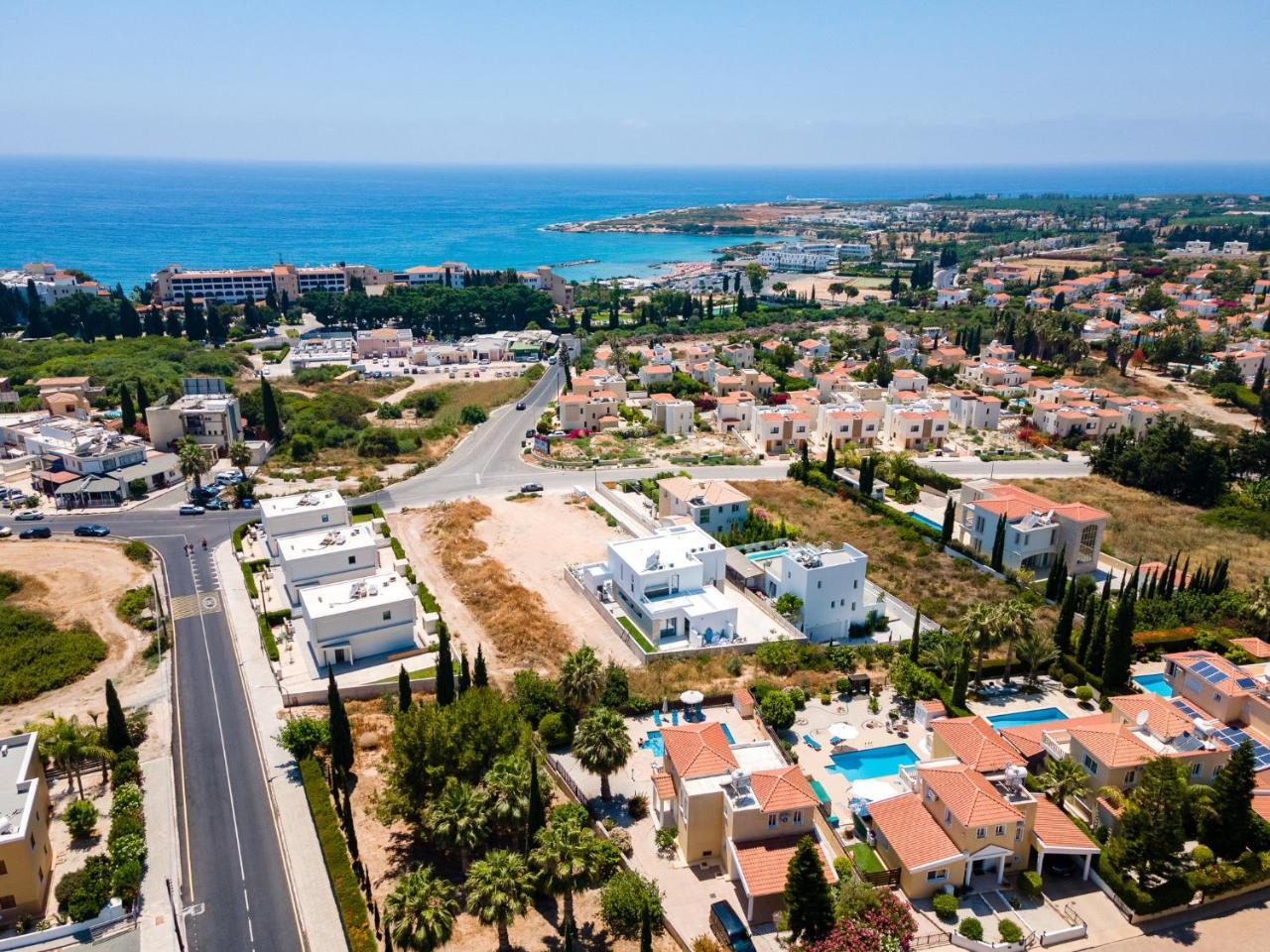 Villa Arsinoe by Ezoria Villas