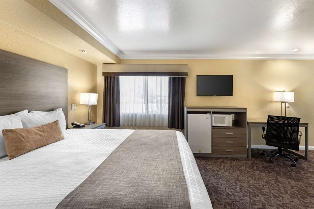 Best Western Hanford Inn - photo 36