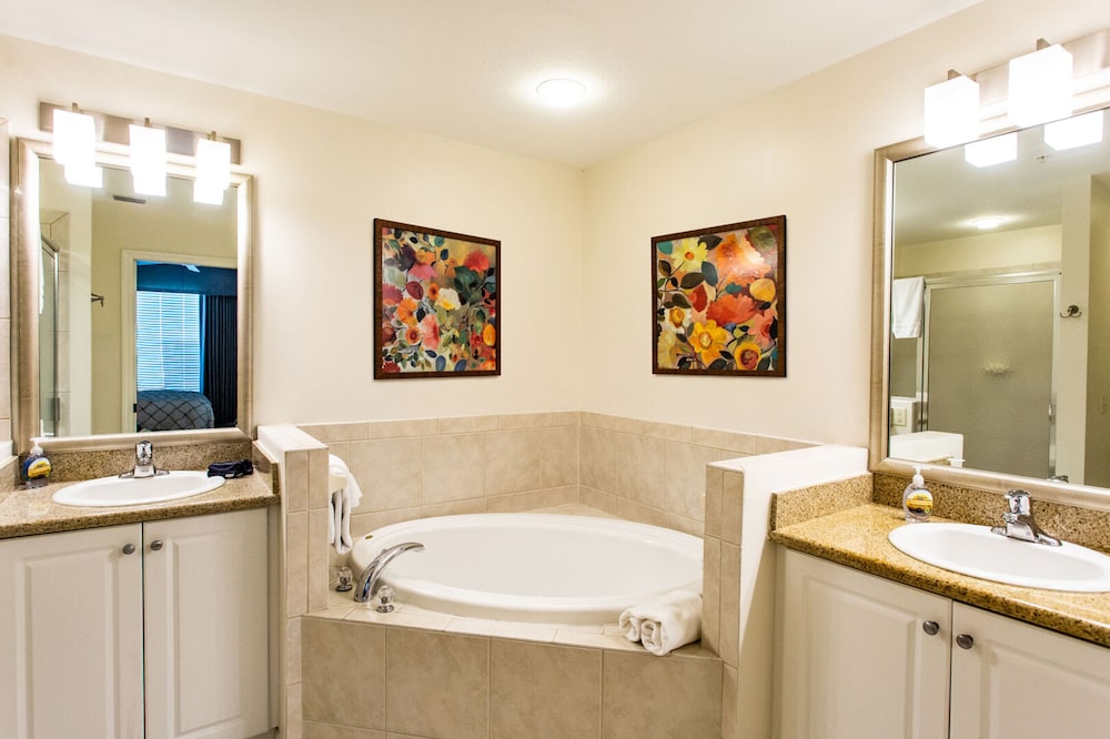 Messina Vacation Rental at Lely Resort. Spacious 3 BR 2 Bath Condo with Lake Views and Handicap Accessibility. Enjoy Community Pool Hot Tub and Proximity to Naples Beaches and Dining - photo 17