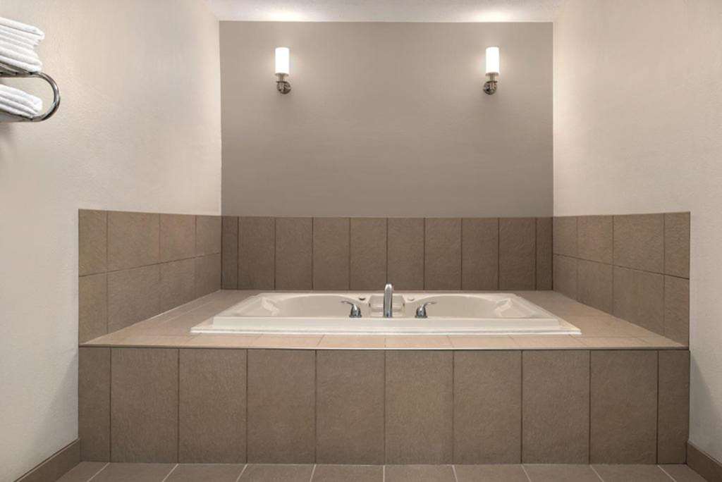 Country Inn & Suites by Radisson Brookings SD - photo 11