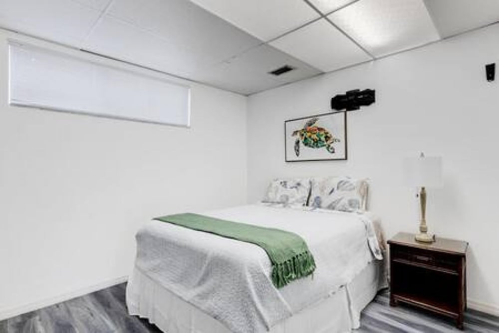 Siesta Key Marvel Pool SPA Deeded Beach Access - photo 36