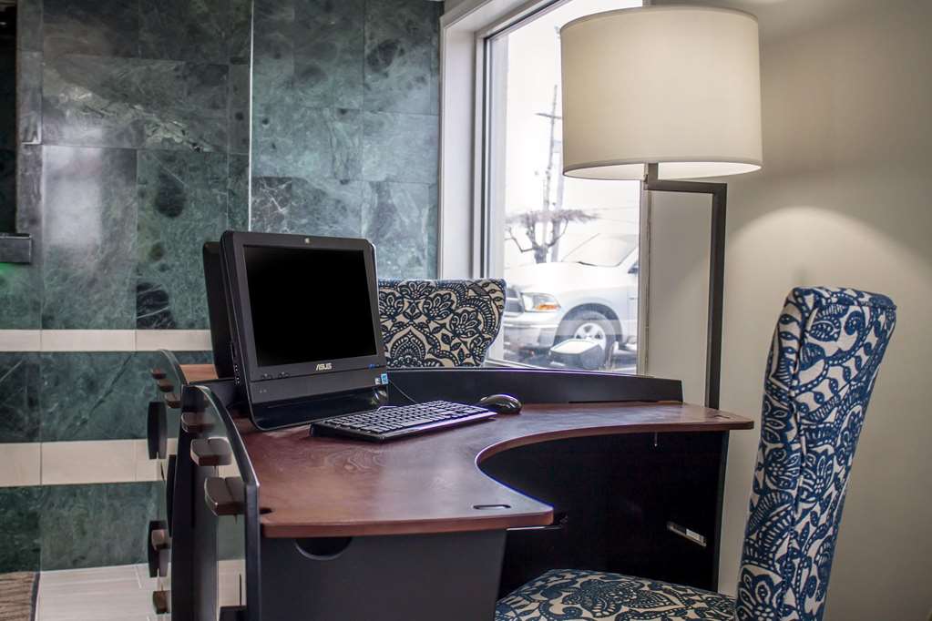 Comfort Inn Sandusky - photo 33