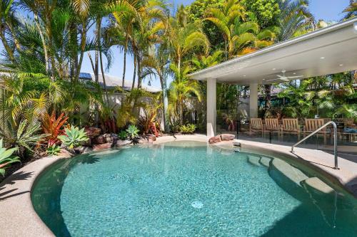 11 Dalmor Court — Coolum Beach — photo 2