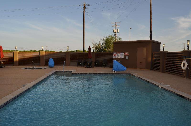 Hampton Inn Pleasanton - photo 24