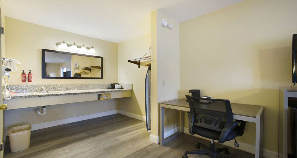 SureStay Plus Hotel by Best Western Sacramento North - photo 16