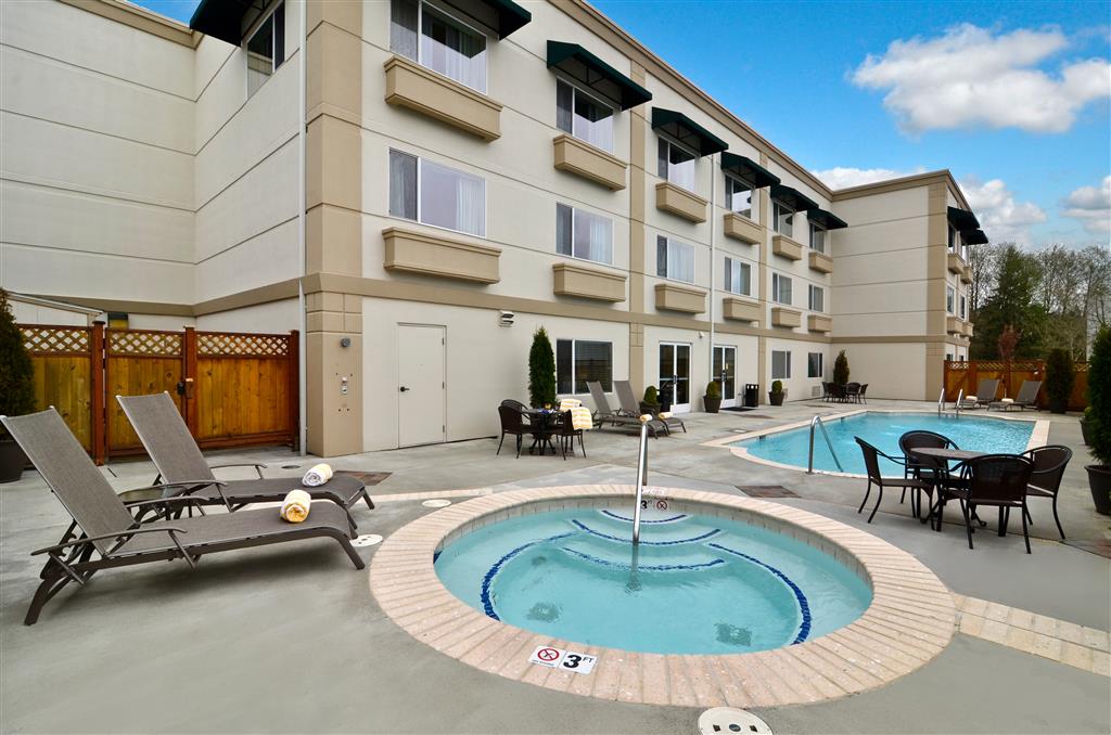 Best Western Plus Edmonds Harbor Inn - photo 8