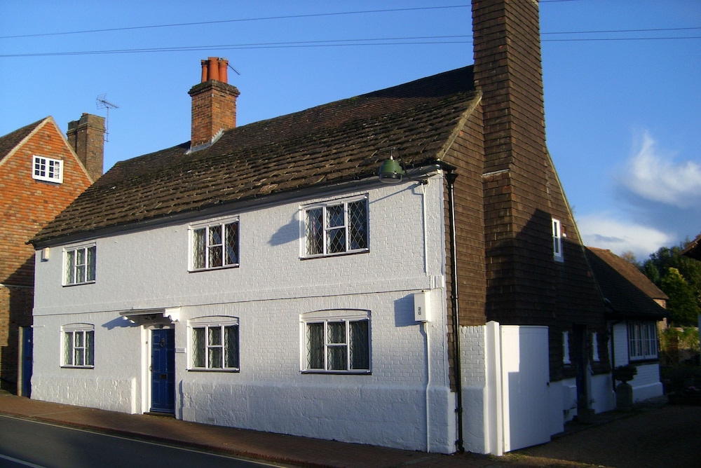 The Pilstyes — Haywards Heath