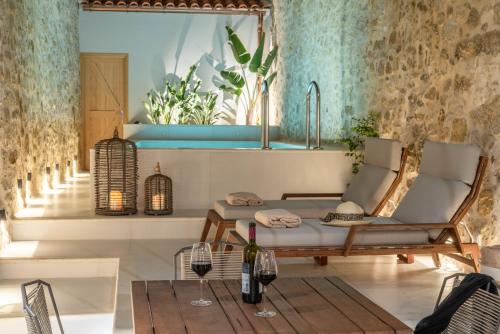 Dianthus Residence Heated Pool & in pool Whirlpool By Thinkvilla — 4-Star Luxury Hotel in Agia Paraskevi, Greece