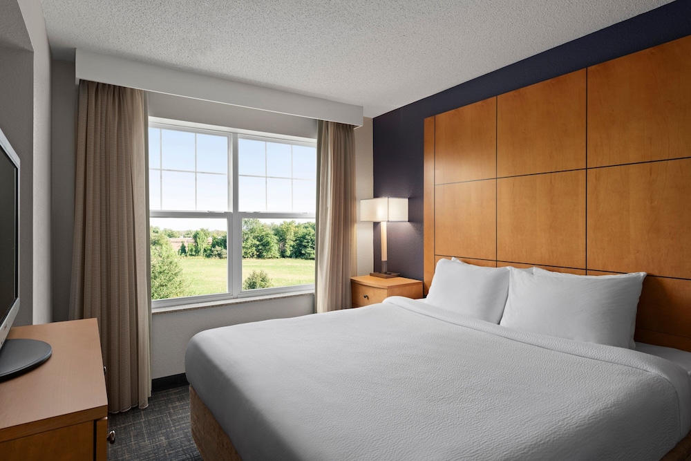 Residence Inn by Marriott Mt. Laurel at Bishop's Gate - photo 8
