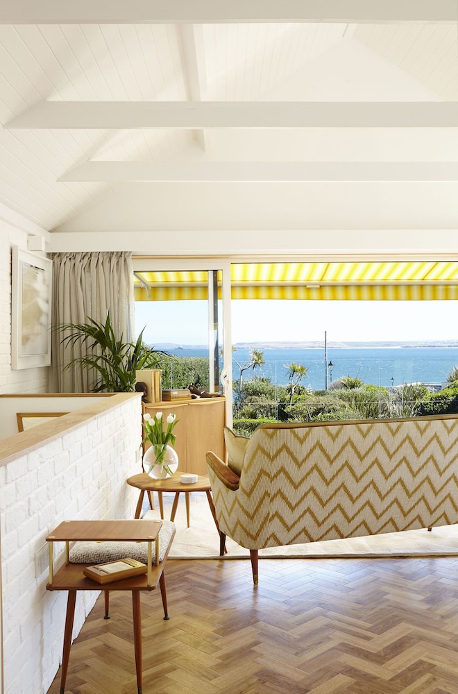 Sands Studio & Samphire Studio — 5-Star Luxury Hotel in St Ives, United Kingdom