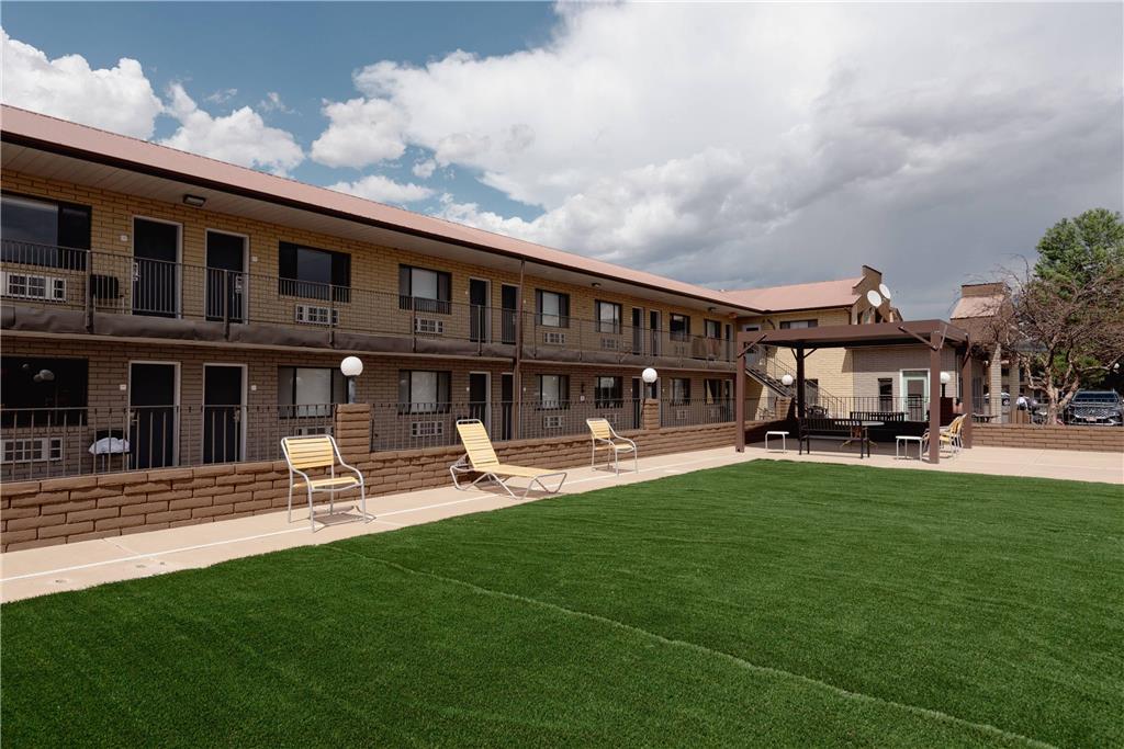 Econo Lodge Cortez near Mesa Verde - photo 55