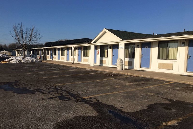 Travelodge by Wyndham Benton Harbor MI - photo 5