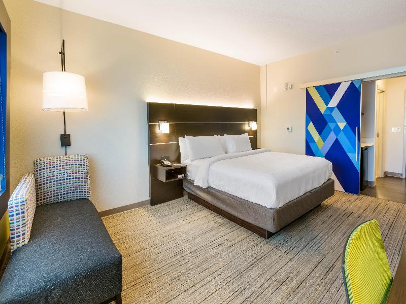 Holiday Inn Express Jacksonville Town Center - photo 53