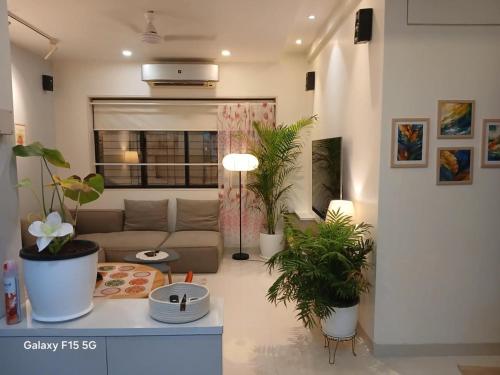 CASA ALOHA stylish luxe 2bed 3bath luxury home