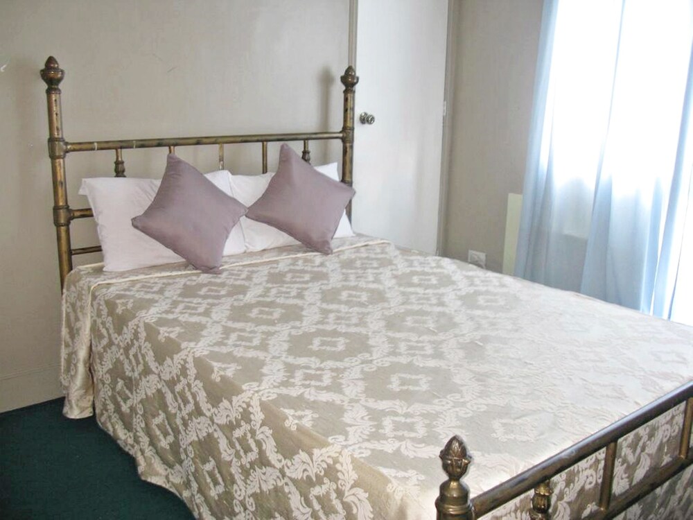 Hotel Gregorio in Lipa City, Philippines