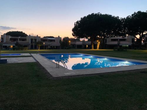 Casa de Férias com piscina Condominio Vilamouraténis — 4-Star Luxury Hotel in Vilamoura, Portugal