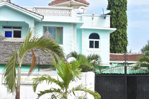 Summerday Palace - last minute hotel in Unknown City