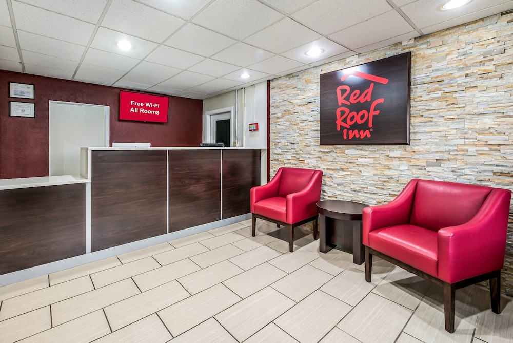 Red Roof Inn & Suites Wapakoneta - photo 4