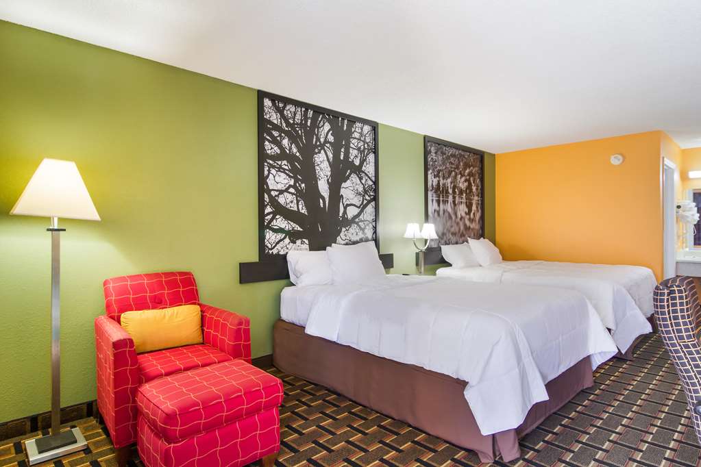 Americas Best Value Inn Darien - photo 24