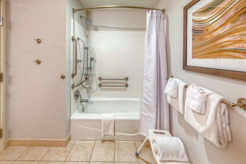 Courtyard by Marriott Alexandria - photo 14