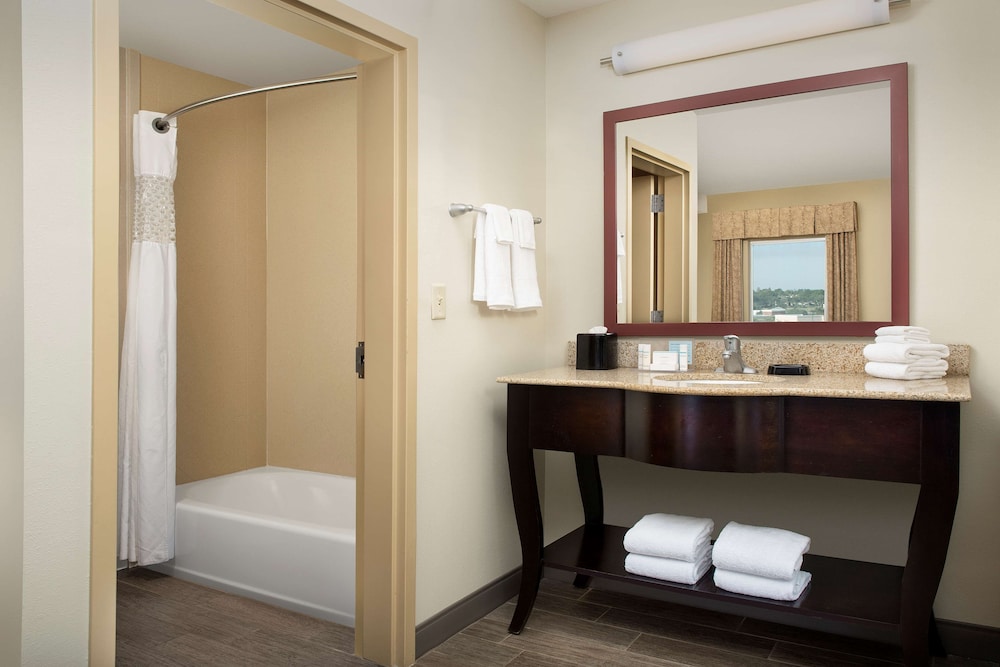 Hampton Inn & Suites Lakeland South Polk Parkway - photo 21