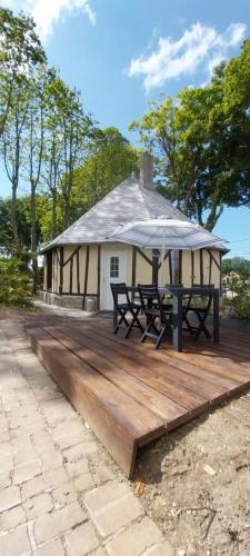 Le Manege Terre Et Mer Proche Etretat — hotel in Gonneville-La-Mallet