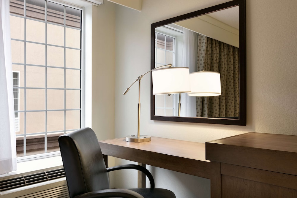 Hampton Inn & Suites Hershey - photo 17