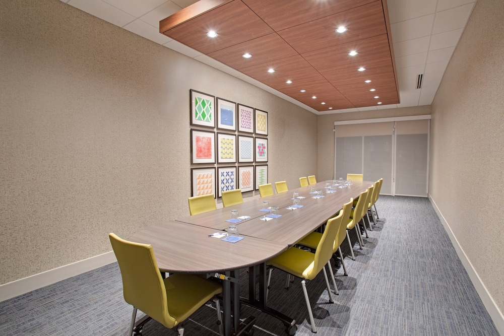 Holiday Inn Express & Suites Sterling by IHG - photo 28