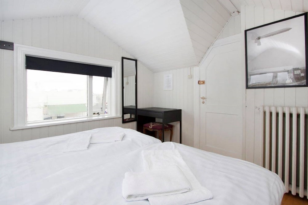 Captain Reykjavik Guesthouse Bergstaðast