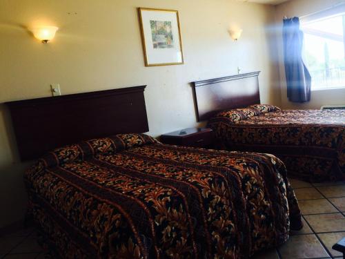 Austin Motor Inn - photo 23