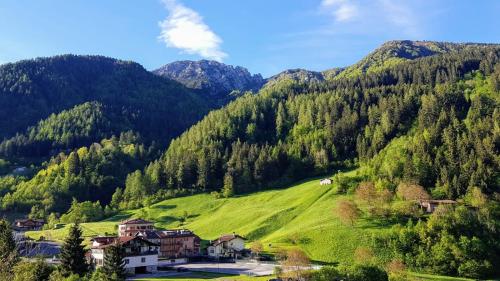 Acero Rosso — 4-Star Luxury Hotel in San Colombano Al Lambro, Italy