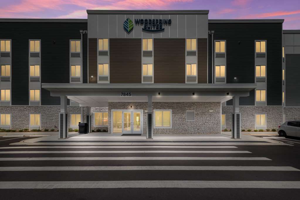WoodSpring Suites Concord Charlotte Speedway - photo 6