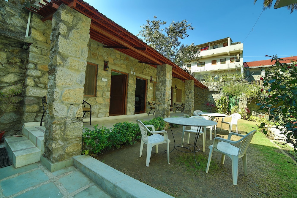 OYO 6549 Hotel Gorbandh in Abu, India