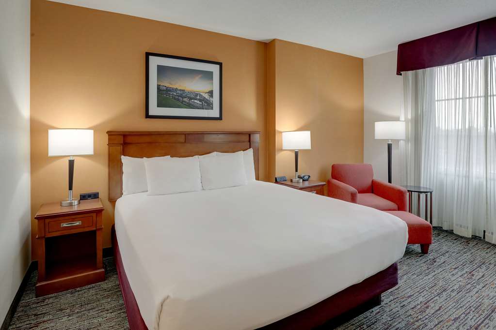 Drury Inn & Suites Charlotte Northlake - photo 26