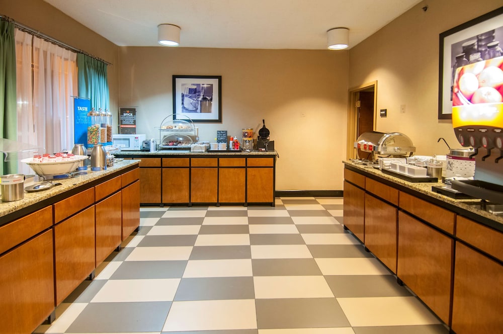 Hampton Inn Lafayette I 10 - photo 14