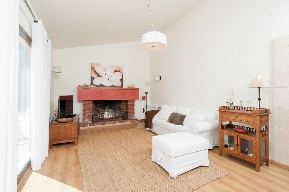 Villa Conchita — 4-Star Luxury Hotel in Sencelles, Spain