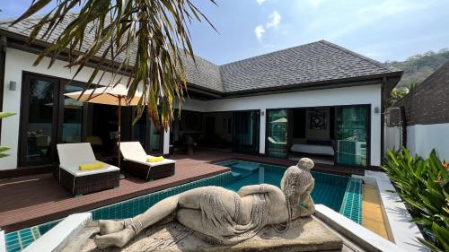 Plunge Tropic Pool Villa near Nai Harn Beach — 4-Star Luxury Hotel in Rawai, Thailand