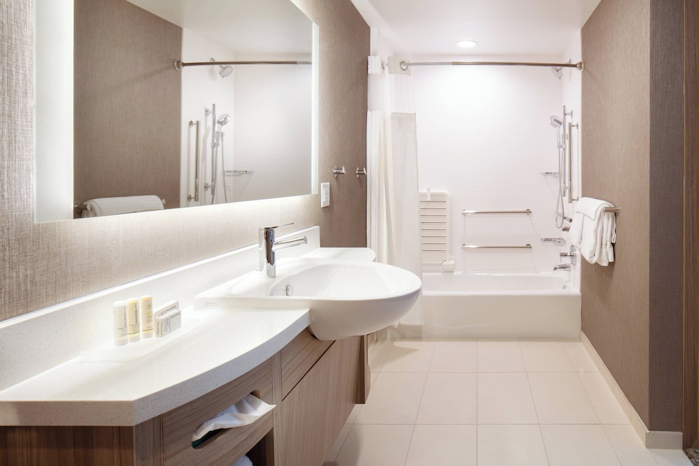 SpringHill Suites by Marriott Ames - photo 14