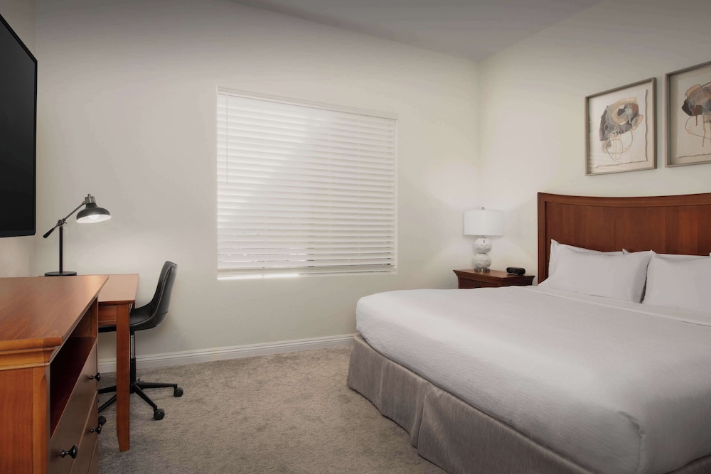 Embassy Suites La Quinta Hotel & Spa - photo 17