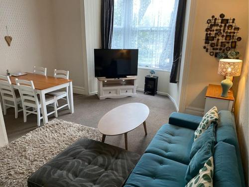 Spacious 1 Bedroom Apartment near Seafront — 4-Star Luxury Hotel in Penzance, United Kingdom
