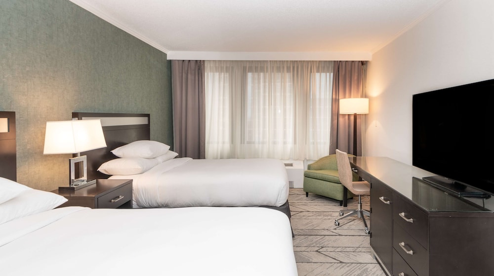 DoubleTree by Hilton Newark Penn Station - photo 19