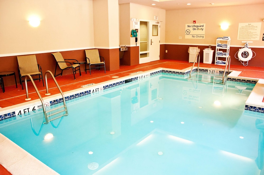 Hampton Inn Doylestown - photo 40