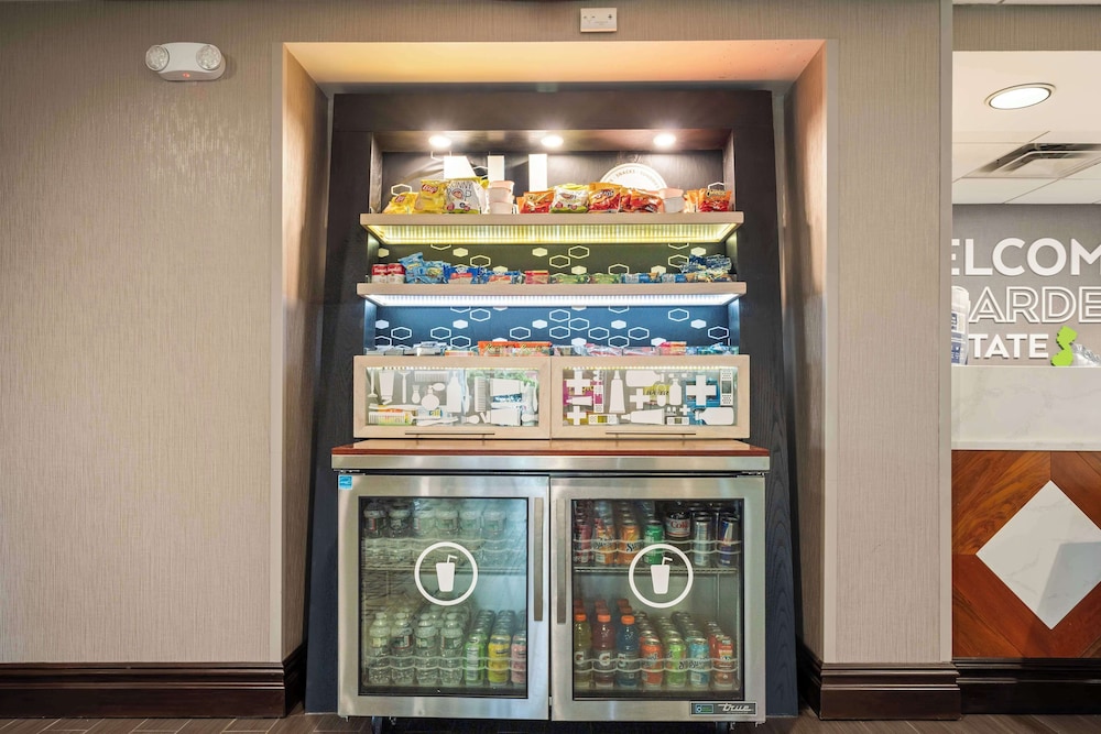 Hampton Inn Ridgefield Park - photo 60