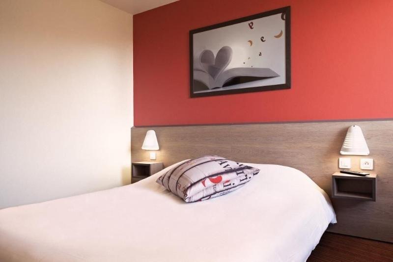 Ace Hotel Roanne Mably — Mably