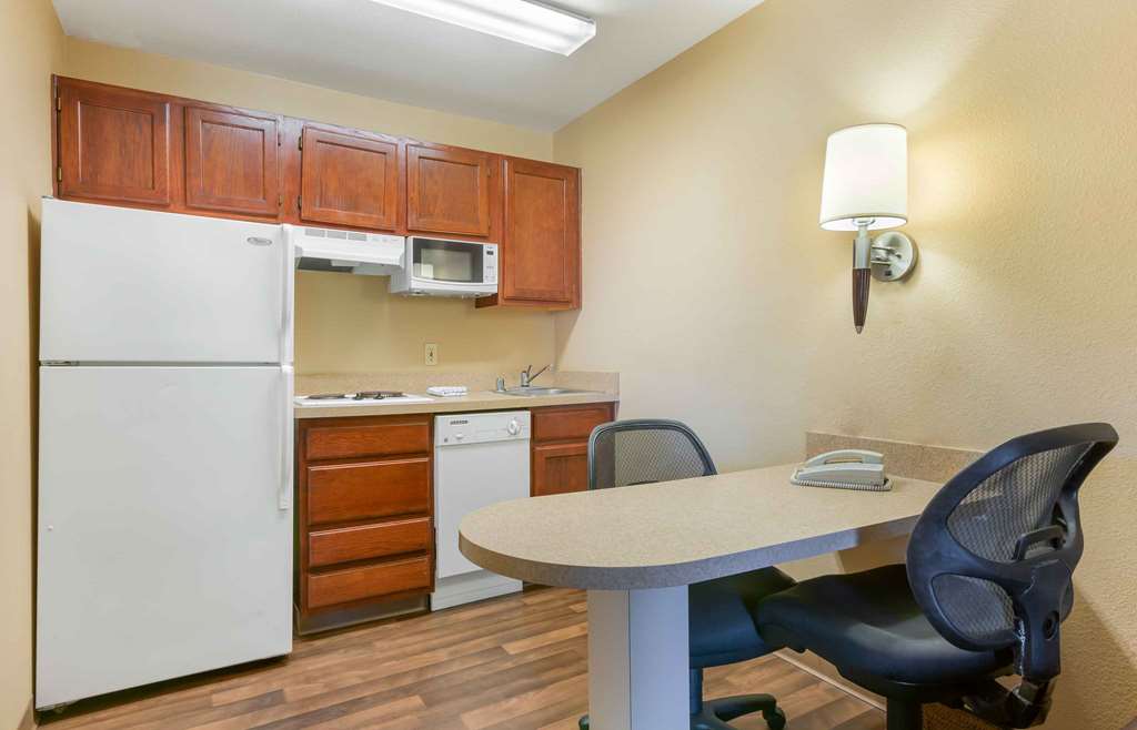Extended Stay America Phoenix Chandler E. Chandler Blvd. - photo 16
