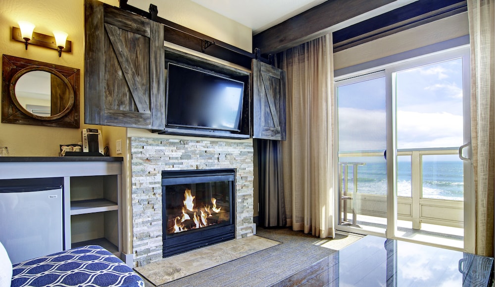 Cypress Inn On Miramar Beach - photo 18
