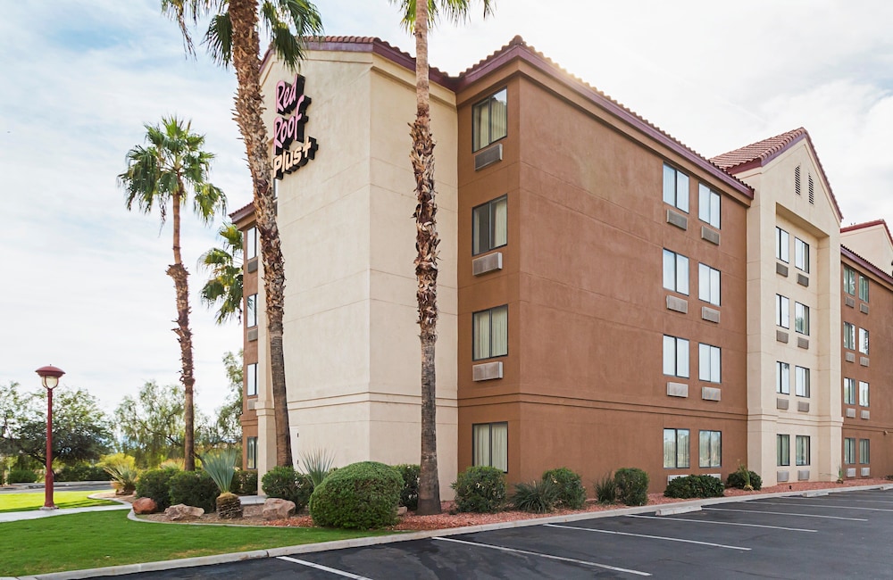 Red Roof Inn PLUS Phoenix West - photo 31
